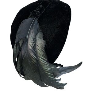 Vintage Cabaret Black Juliet Torque Style Hat With Iridescent Feathe…